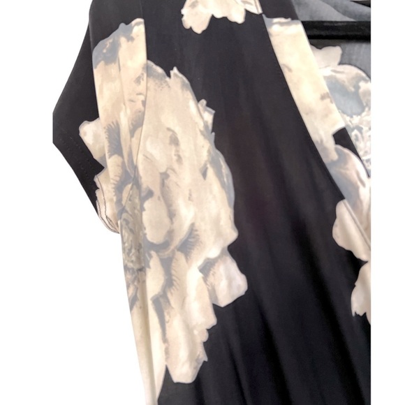 Women’s Black Tie Front Floral Wide Leg Stretchy Belted Jumpsuit Romper Small - Picture 3 of 5